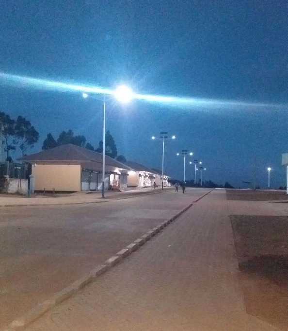 西市区非洲科特迪瓦太阳能路灯工程